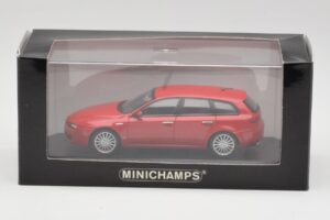Alfa Romeo 159 Sportwagon Alfa Rot Minichamps 1:43 400120511 Metall — Bild 4 von 4