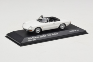 Alfa Romeo 1750 Spider Veloce Weiß Minichamps 1:43 400120530 Metall — Bild 2 von 4