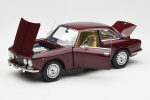 Alfa Romeo 2000 GTV Kastanienrot Norev 1:18 187916 Metall — Bild 2 von 8