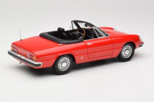 Alfa Romeo 2000 Spider Rot Minichamps 1:18 180120930 Metall — Bild 3 von 8