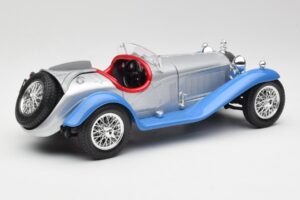 Alfa Romeo 2300 Spider Silberblau Bburago 1:18 3008 Metall — Bild 3 von 8
