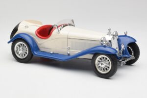 Alfa Romeo 2300 Spider Weiß & Blau Bburago 1:18 3008-M1 Metall — Bild 4 von 6