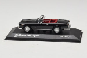 Alfa Romeo 2600 Spider Schwarz Minichamps 1:43 400120630 Metall