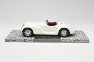 Alfa Romeo 6C 2500 SS Corsa Spider Weiß Minichamps 1:18 107120232 Resin — Bild 3 von 6