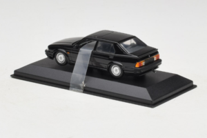 Alfa Romeo 75 3.0 V6 Schwarz Minichamps 1:43 403120463 Metall — Bild 3 von 4