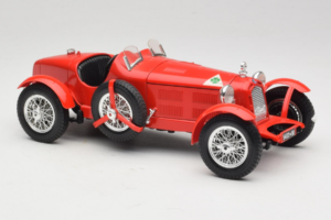 Alfa Romeo 8C 2300 Monza Rot Bburago 1:18 3014 Metall — Bild 4 von 6