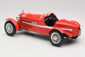 Alfa Romeo 8C 2300 Monza Rot Bburago 1:18 3014 Metall — Bild 5 von 6