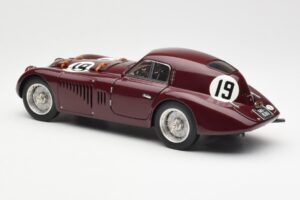 Alfa Romeo 8C 2900 B Speciale #19 24 Hours of Le Mans 1938 CMC 1:18 M-111 Metall — Bild 5 von 6