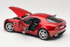 Alfa Romeo 8C Competizione Rot Bburago 1:18 18-11021 Metall — Bild 5 von 8