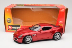 Alfa Romeo 8C Competizione Rot Bburago 1:18 18-11021 Metall — Bild 8 von 8