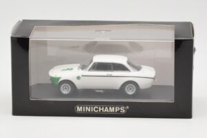 Alfa Romeo Giulia 1300 GTA Junior Weiß Minichamps 1:43 400120601 Metall — Bild 3 von 3