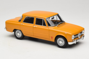 Alfa Romeo Giulia 1300 Super Orange Minichamps 1:18 180120900 Metall — Bild 6 von 8