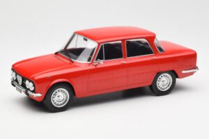Alfa Romeo Giulia Nuova Super Rot MCG 1:18 MCG18145 Metall