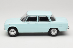 Alfa Romeo Giulia TI 105 Sky Blue Norev 1:18 187974 Metall — Bild 4 von 7