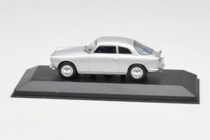 Alfa Romeo Giulietta Sprint Silber Minichamps 1:43 400120400 Metall