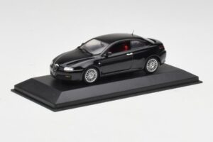 Alfa Romeo GT Schwarz Minichamps 1:43 400120320 Metall — Bild 2 von 4