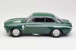 Alfa Romeo GTA 1300 Junior Grün Minichamps 1:18 155120022 Metall — Bild 3 von 6