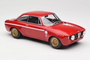 Alfa Romeo GTA 1300 Junior Rot Minichamps 1:18 155120020 Metall — Bild 4 von 6