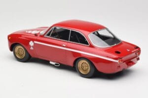 Alfa Romeo GTA 1300 Junior Rot Minichamps 1:18 155120020 Metall — Bild 5 von 6