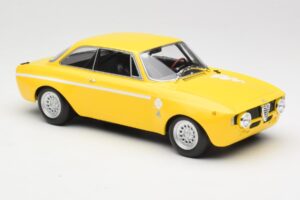 Alfa Romeo GTA 1300 Junior Gelb Minichamps 1:18 155120024 Metall — Bild 2 von 6