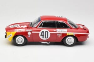 Alfa Romeo GTA 1300 #83 Autodelta C. Facetti / S. Truci 24 Hours of Spa 1972 Minichamps 1:18 155722283 Metall — Bild 3 von 6