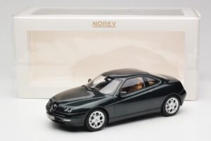 Alfa Romeo GTV 916 Coventry Green Metallic Norev 1:18 187842 Metall — Bild 6 von 6