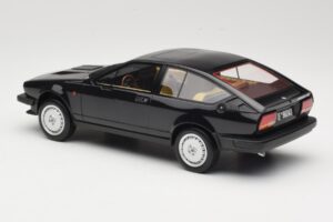 Alfa Romeo GTV6 2.5 Schwarz Laudoracing-Models 1:18 LM110C Metall — Bild 5 von 6