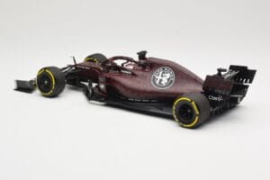 Alfa Romeo Racing C38 #7 K. Raikkonen Valentine's Day Livery Shakedown Fiorano 14th February 2019 Minichamps 1:18 110199907 M — Bild 5 von 6