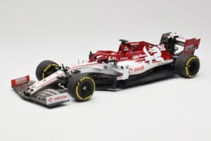 Alfa Romeo Racing C39 #99 A. Giovinazzi Austrian GP 2020 Minichamps 1:18 110200199 Metall