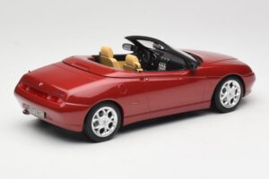 Alfa Romeo Spider 916 Proteo Red Metallic Norev 1:18 187854 Metall — Bild 2 von 6