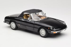 Alfa Romeo Spider 916 Veloce Schwarz Ricko 1:18 32107 Metall — Bild 6 von 8