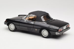 Alfa Romeo Spider 916 Veloce Schwarz Ricko 1:18 32107 Metall — Bild 7 von 8