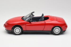 Alfa Romeo Spider 916 Alfa Rot Maisto 1:18 50278 Metall — Bild 4 von 8
