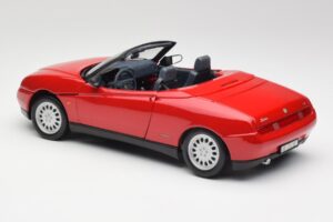 Alfa Romeo Spider 916 Alfa Rot Maisto 1:18 50278 Metall — Bild 7 von 8