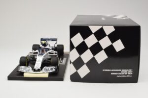 AlphaTauri Honda AT01 #10 P. Gasly Winner Italian GP 2020 Minichamps 1:18 117200810 Metall — Bild 6 von 6