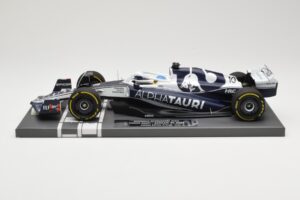 AlphaTauri AT03 #10 P. Gasly Bahrain GP 2022 Minichamps 1:18 117220110 Metall