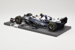 AlphaTauri AT03 #22 Y. Tsunoda Bahrain GP 2022 Minichamps 1:18 117220122 Metall — Bild 5 von 6