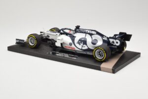 AlphaTauri Honda AT01 #26 D. Kvyat Italian GP 2020 Minichamps 1:18 117200826 Metall — Bild 5 von 6