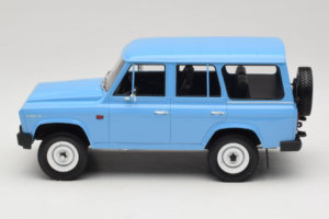 ARO 244 D Blau Aurora Models 1:18 TH180-01 Metall — Bild 3 von 6