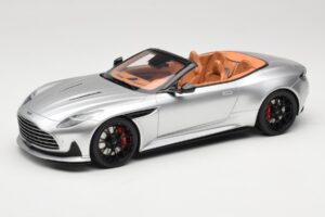 Aston Martin DB12 Volante Silber GT Spirit 1:18 GT945 Resin
