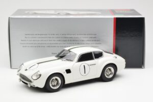 Aston Martin DB4 GT Zagato #1 24 Hours of Le Mans 1961 CMC 1:18 M-139 Metall — Bild 6 von 6