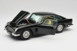Aston Martin DB5 California Salbeigrün Chrono 1:18 H1001 Metall — Bild 2 von 8