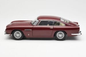 Aston Martin DB5 Dubonnet Rot AUTOart 1:18 70213 Metall — Bild 4 von 8
