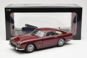 Aston Martin DB5 Dubonnet Rot AUTOart 1:18 70213 Metall — Bild 8 von 8
