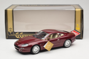 Aston Martin DB7 Rot Guiloy 1:18 67550 Metall — Bild 8 von 8