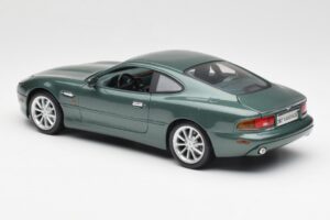 Aston Martin DB7 Vantage Grün Maisto 1:18 36880 Metall — Bild 7 von 8