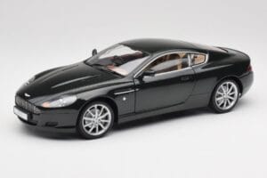 Aston Martin DB9 Schwarz Solido 1:18 15025600 Metall