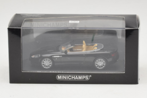 Aston Martin DB9 Cabriolet Schwarz Minichamps 1:43 400137330 Metall — Bild 4 von 4