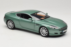Aston Martin DB9 Grün Minichamps 1:18 150137322 Metall — Bild 6 von 8
