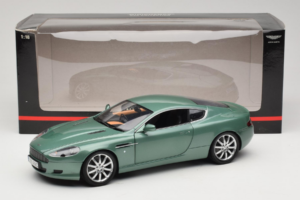 Aston Martin DB9 Grün Minichamps 1:18 150137322 Metall — Bild 8 von 8